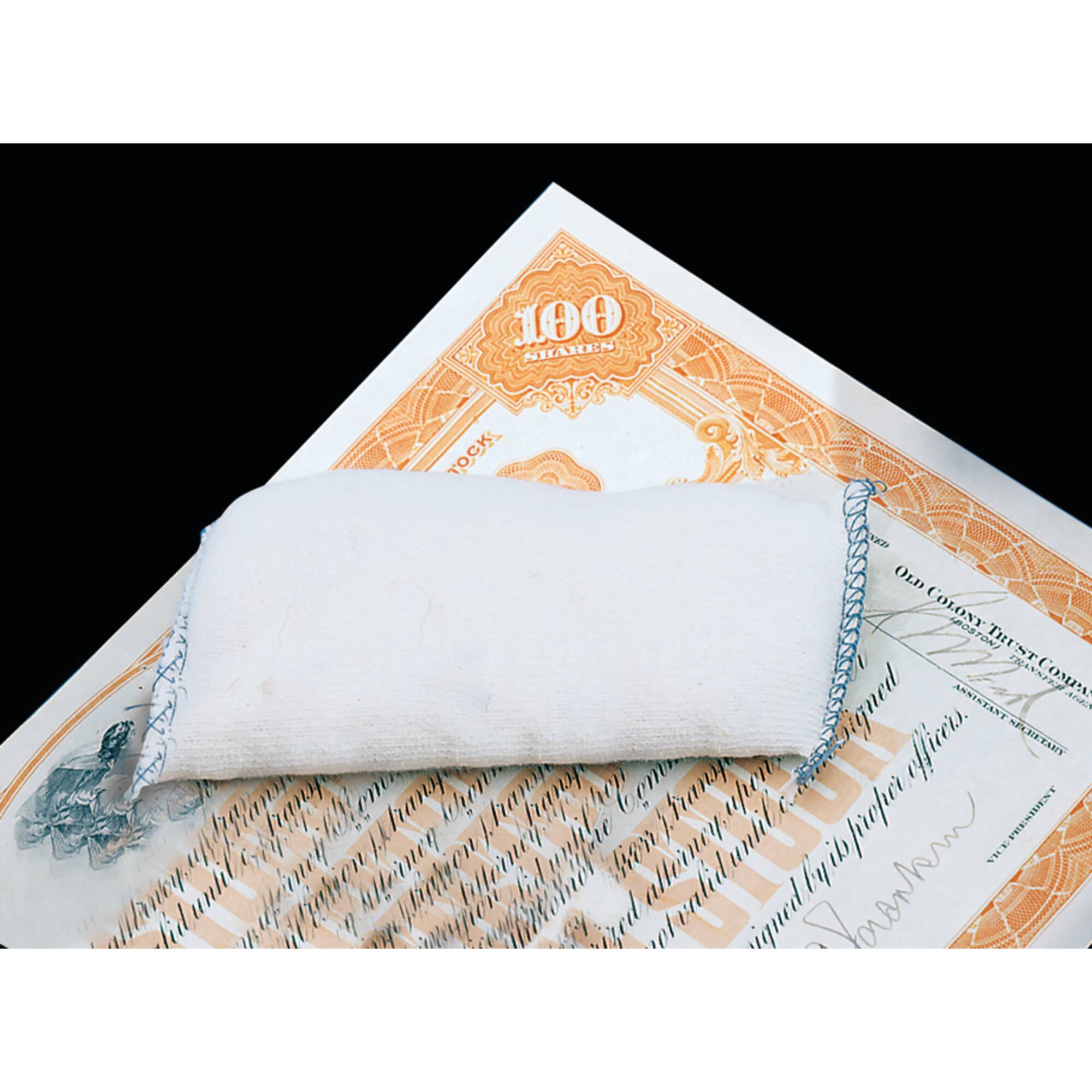 Lineco® Non-Abrasive Document Cleaning Pad